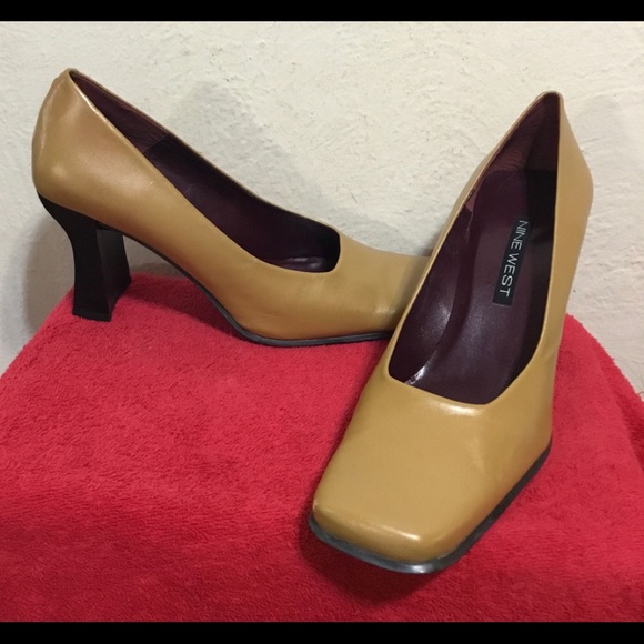 Nine West 9M tan Leather Square Toe High Heel Pump - Picture 4 of 8